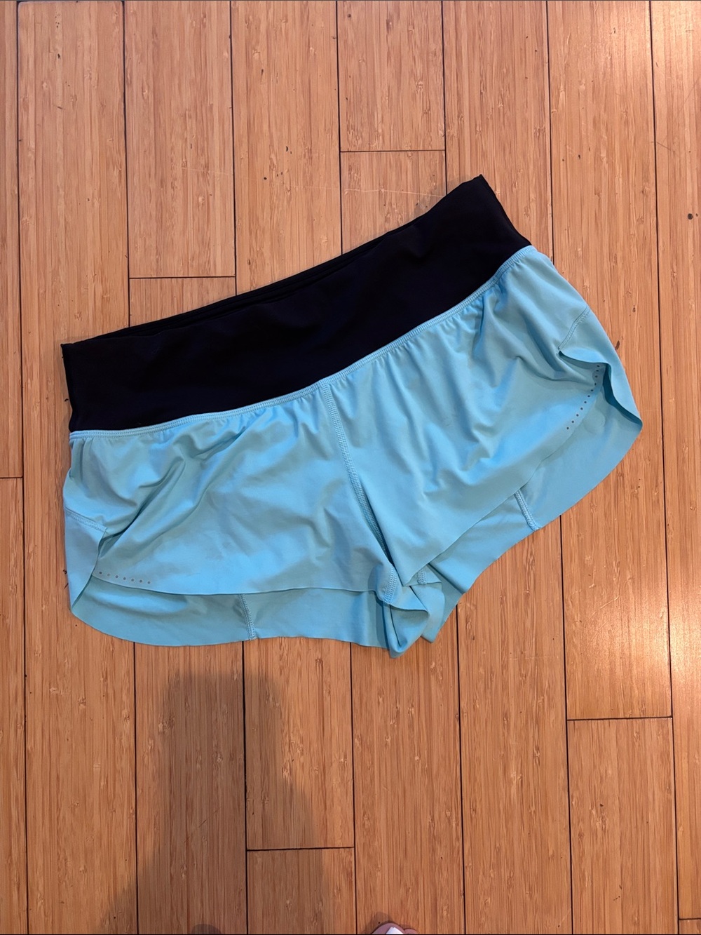 lululemon athletica Seawheeze shorts 2.5